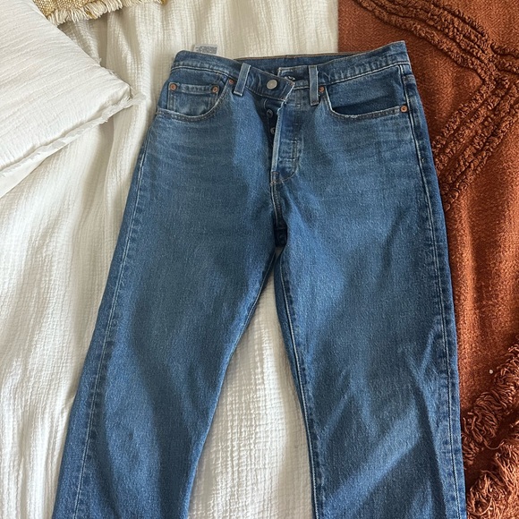 Levi Mom jeans - Picture 5 of 7